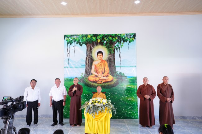 Visiting Truong Phap Pagoda, Hau Giang