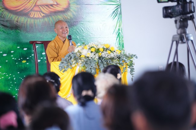 Visiting Truong Phap Pagoda, Hau Giang