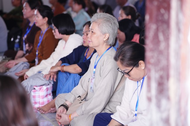 Visiting Truong Phap Pagoda, Hau Giang
