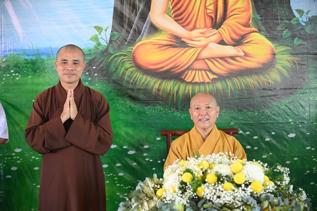 Visiting Truong Phap Pagoda, Hau Giang