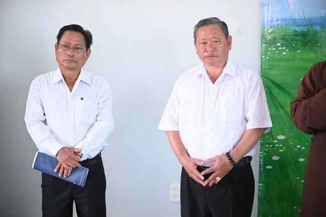 Visiting Truong Phap Pagoda, Hau Giang