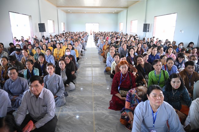 Visiting Truong Phap Pagoda, Hau Giang