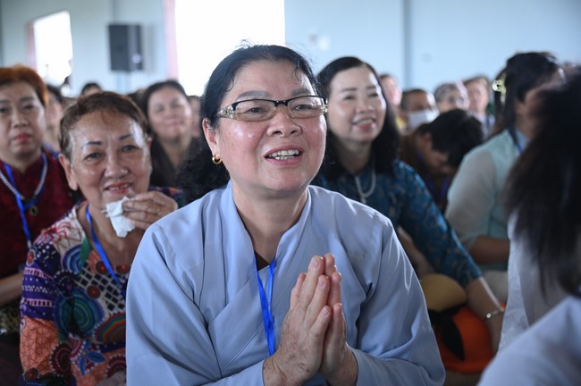 Visiting Truong Phap Pagoda, Hau Giang