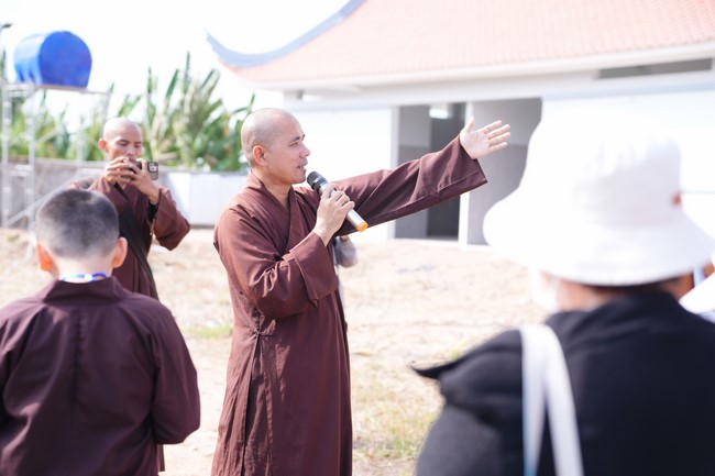 Visiting Truong Phap Pagoda, Hau Giang