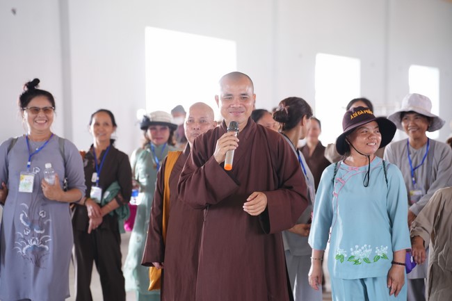 Visiting Truong Phap Pagoda, Hau Giang