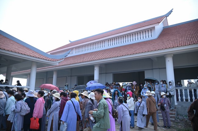 Visiting Truong Phap Pagoda, Hau Giang