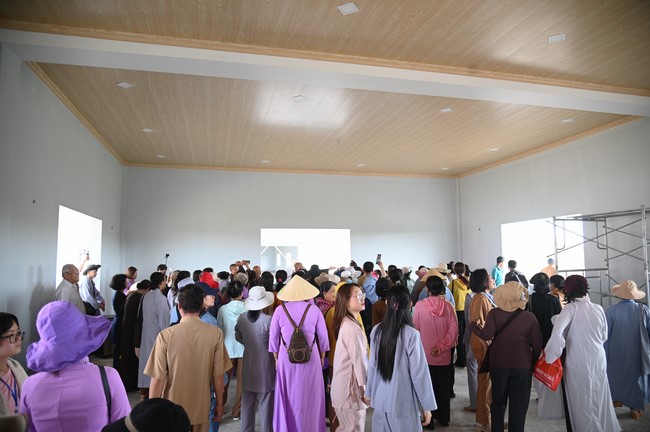 Visiting Truong Phap Pagoda, Hau Giang