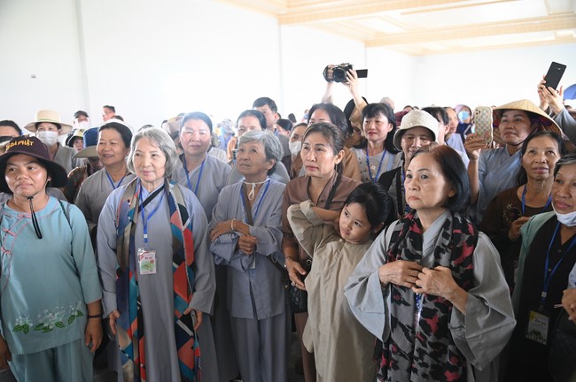 Visiting Truong Phap Pagoda, Hau Giang