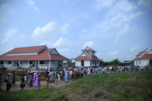 Visiting Truong Phap Pagoda, Hau Giang