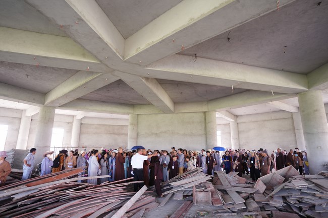 Visiting Truong Phap Pagoda, Hau Giang