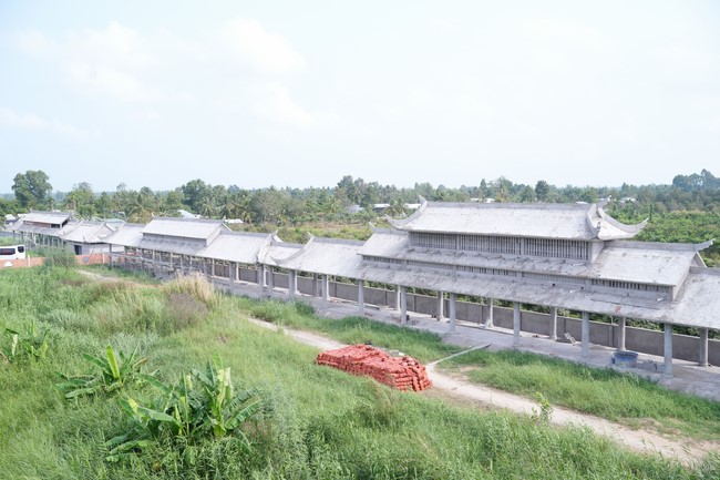 Visiting Truong Phap Pagoda, Hau Giang