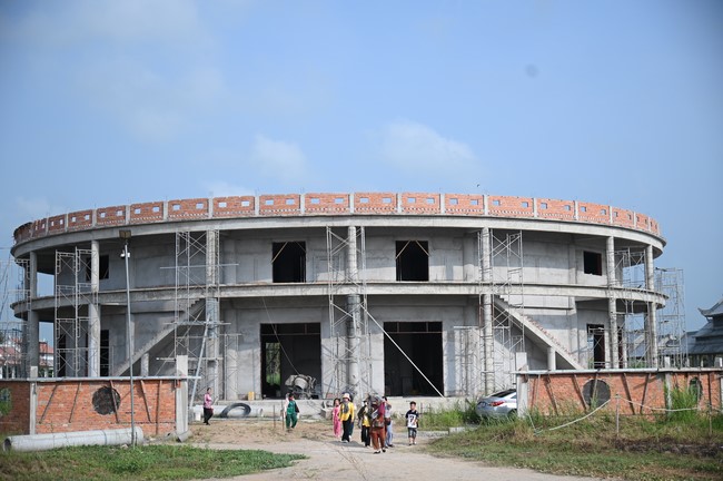 Visiting Truong Phap Pagoda, Hau Giang