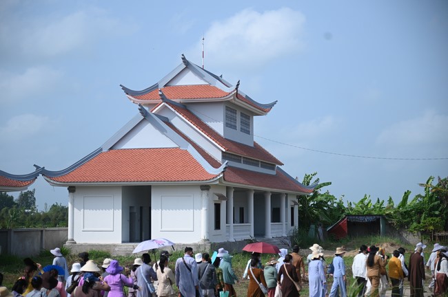 Visiting Truong Phap Pagoda, Hau Giang