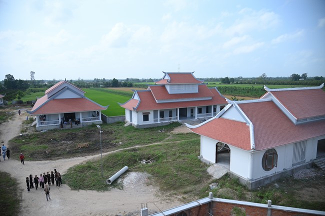 Visiting Truong Phap Pagoda, Hau Giang