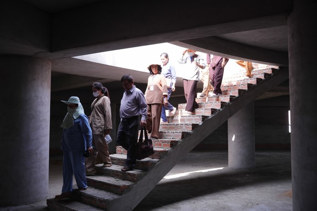 Visiting Truong Phap Pagoda, Hau Giang