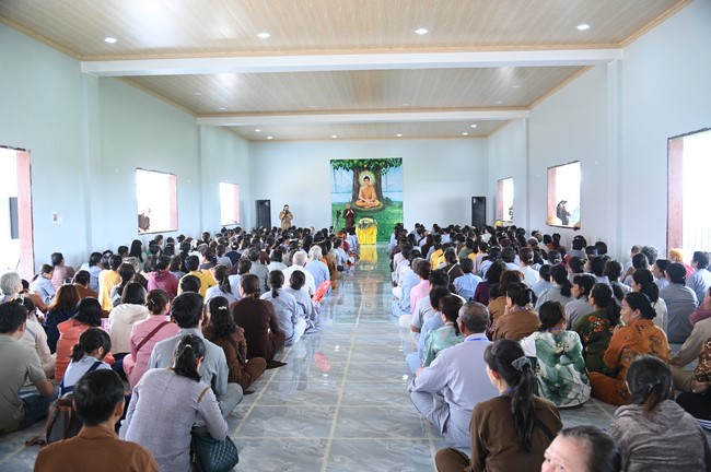 Visiting Truong Phap Pagoda, Hau Giang