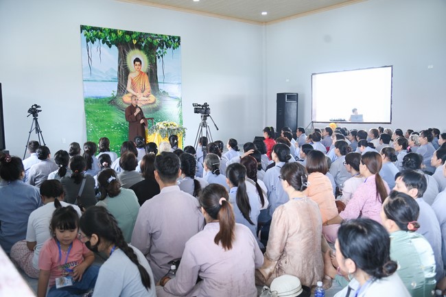 Visiting Truong Phap Pagoda, Hau Giang