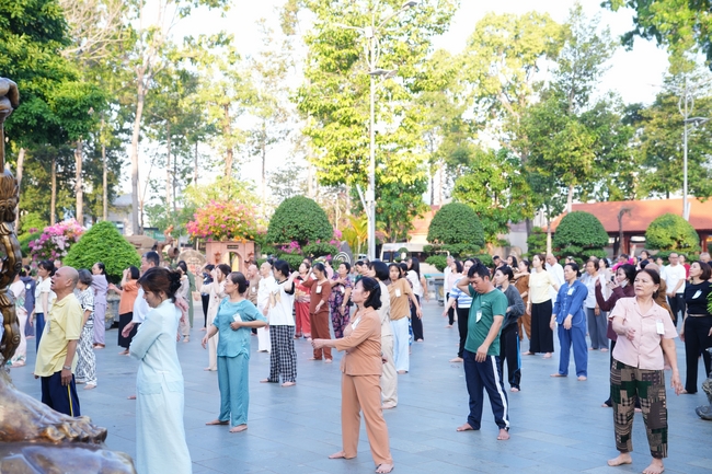 Community program of Body-mind Purification - Guiding a healthy lifestyle in accordance with the nature