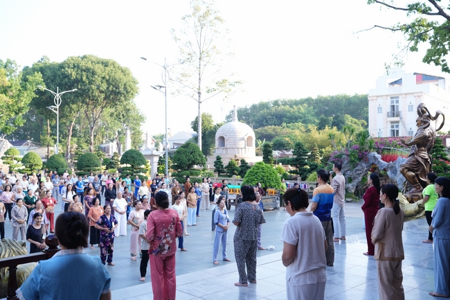 Community program of Body-mind Purification - Guiding a healthy lifestyle in accordance with the nature