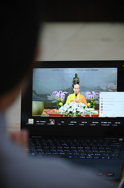 Lớp Phật Pháp Ứng Dụng Hoằng Pháp: Pháp thoại “Thanh tịnh và hòa hợp” – Đại đức Thích Tâm Dược