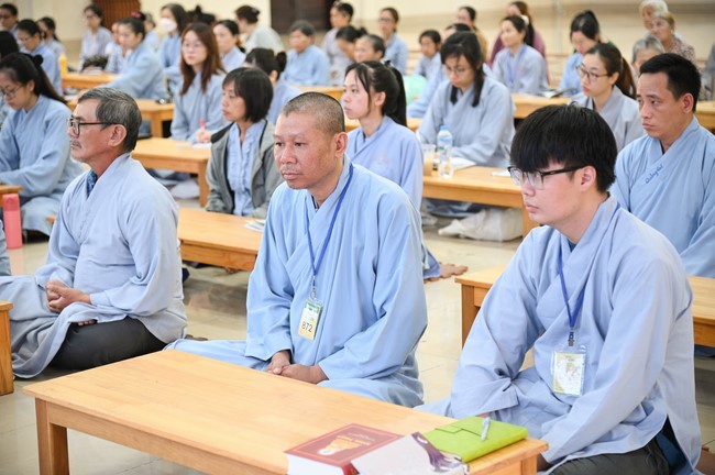 Lớp Phật Pháp Ứng Dụng Hoằng Pháp: Pháp thoại “Thanh tịnh và hòa hợp” – Đại đức Thích Tâm Dược