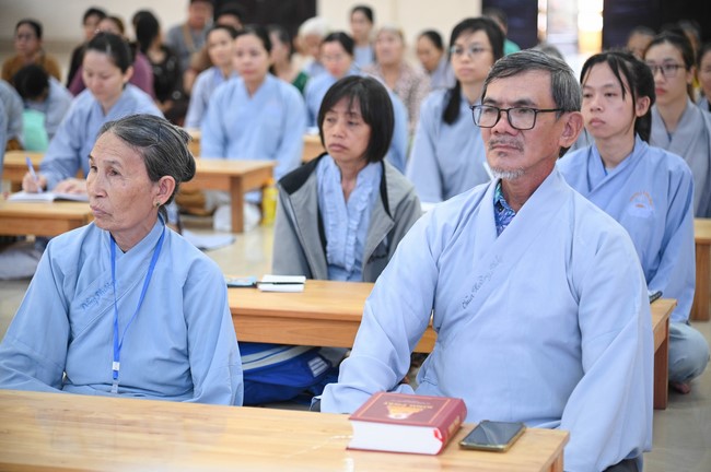 Lớp Phật Pháp Ứng Dụng Hoằng Pháp: Pháp thoại “Thanh tịnh và hòa hợp” – Đại đức Thích Tâm Dược