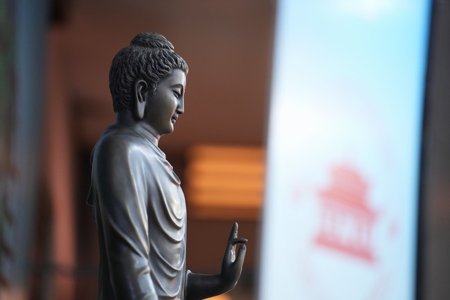 Lớp Phật Pháp Ứng Dụng Hoằng Pháp: Pháp thoại “Lấy chân thắng hư ngụy” – Đại đức Thích Tâm Cung