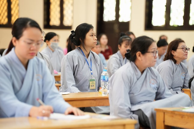 Lớp Phật Pháp Ứng Dụng Hoằng Pháp: Pháp thoại “Lấy chân thắng hư ngụy” – Đại đức Thích Tâm Cung