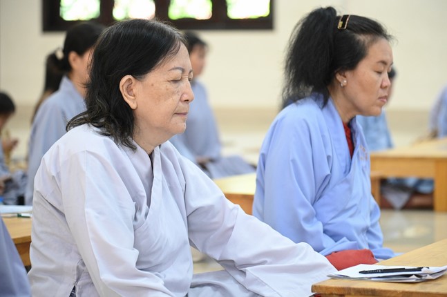 Lớp Phật Pháp Ứng Dụng Hoằng Pháp: Pháp thoại “Lấy chân thắng hư ngụy” – Đại đức Thích Tâm Cung