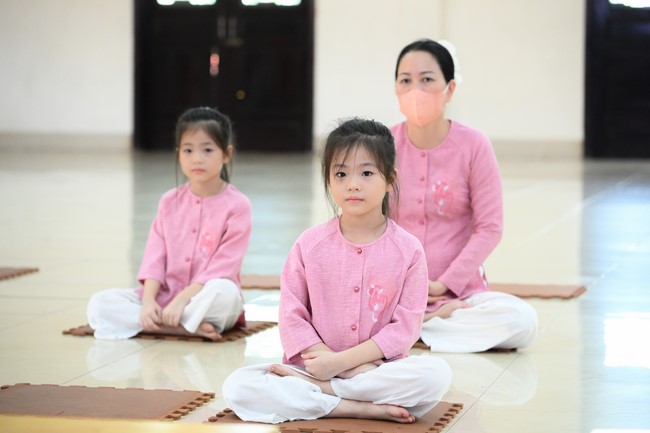 “Applied Dharma Propagation” Class - Dharma Talk: “Saving All Living Beings” by Junior Thich Tam Thuc