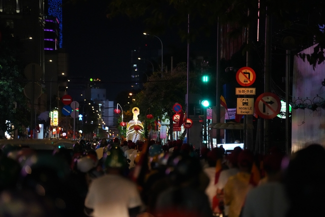 Hội Sinh Viên: Diễu hành xe đạp mừng Phật đản Pl.2659 – Dl.2025