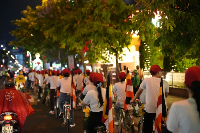 Hội Sinh Viên: Diễu hành xe đạp mừng Phật đản Pl.2659 – Dl.2025