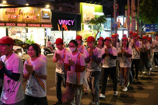 Hội Sinh Viên: Diễu hành xe đạp mừng Phật đản Pl.2659 – Dl.2025