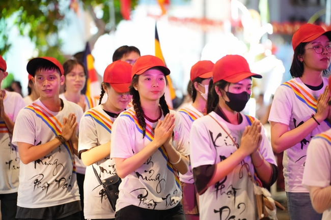 Hội Sinh Viên: Diễu hành xe đạp mừng Phật đản Pl.2659 – Dl.2025