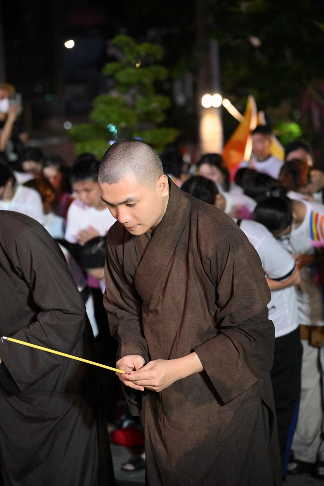 Hội Sinh Viên: Diễu hành xe đạp mừng Phật đản Pl.2659 – Dl.2025