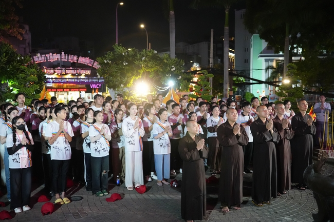 Hội Sinh Viên: Diễu hành xe đạp mừng Phật đản Pl.2659 – Dl.2025