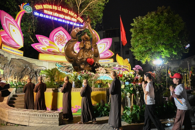 Hội Sinh Viên: Diễu hành xe đạp mừng Phật đản Pl.2659 – Dl.2025