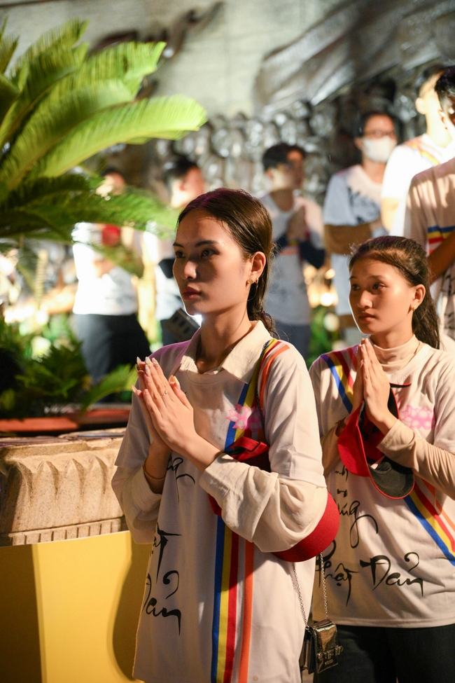 Hội Sinh Viên: Diễu hành xe đạp mừng Phật đản Pl.2659 – Dl.2025