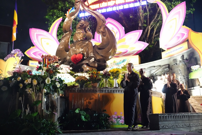 Hội Sinh Viên: Diễu hành xe đạp mừng Phật đản Pl.2659 – Dl.2025