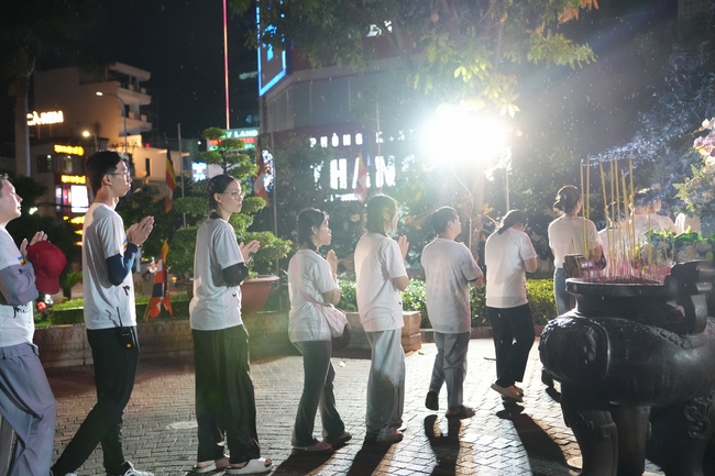 Hội Sinh Viên: Diễu hành xe đạp mừng Phật đản Pl.2659 – Dl.2025