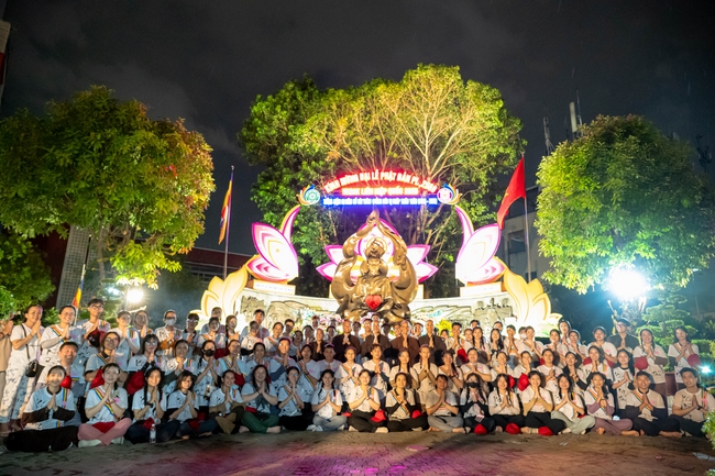 Hội Sinh Viên: Diễu hành xe đạp mừng Phật đản Pl.2659 – Dl.2025