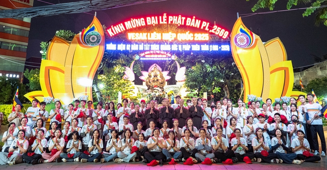 Hội Sinh Viên: Diễu hành xe đạp mừng Phật đản Pl.2659 – Dl.2025