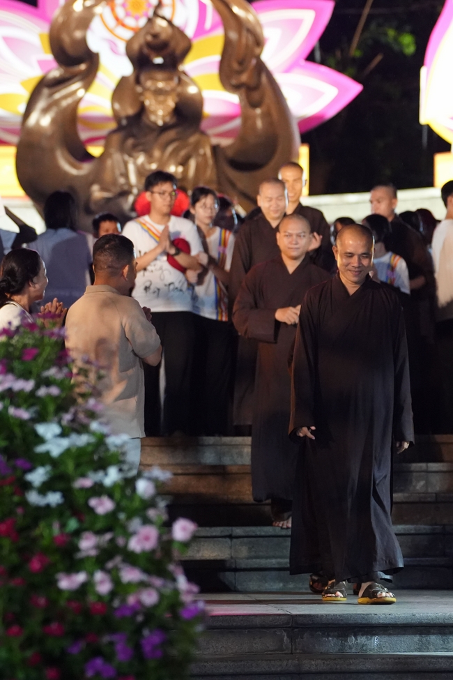 Hội Sinh Viên: Diễu hành xe đạp mừng Phật đản Pl.2659 – Dl.2025