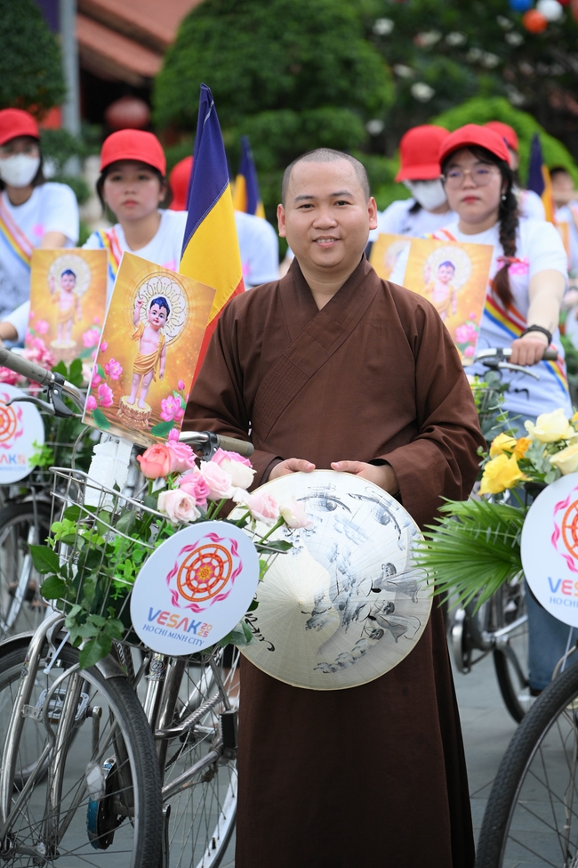 Hội Sinh Viên: Diễu hành xe đạp mừng Phật đản Pl.2659 – Dl.2025