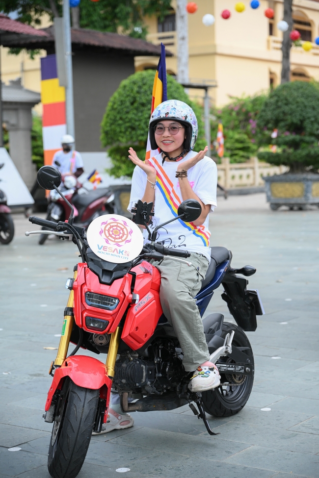 Hội Sinh Viên: Diễu hành xe đạp mừng Phật đản Pl.2659 – Dl.2025