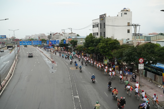 Hội Sinh Viên: Diễu hành xe đạp mừng Phật đản Pl.2659 – Dl.2025