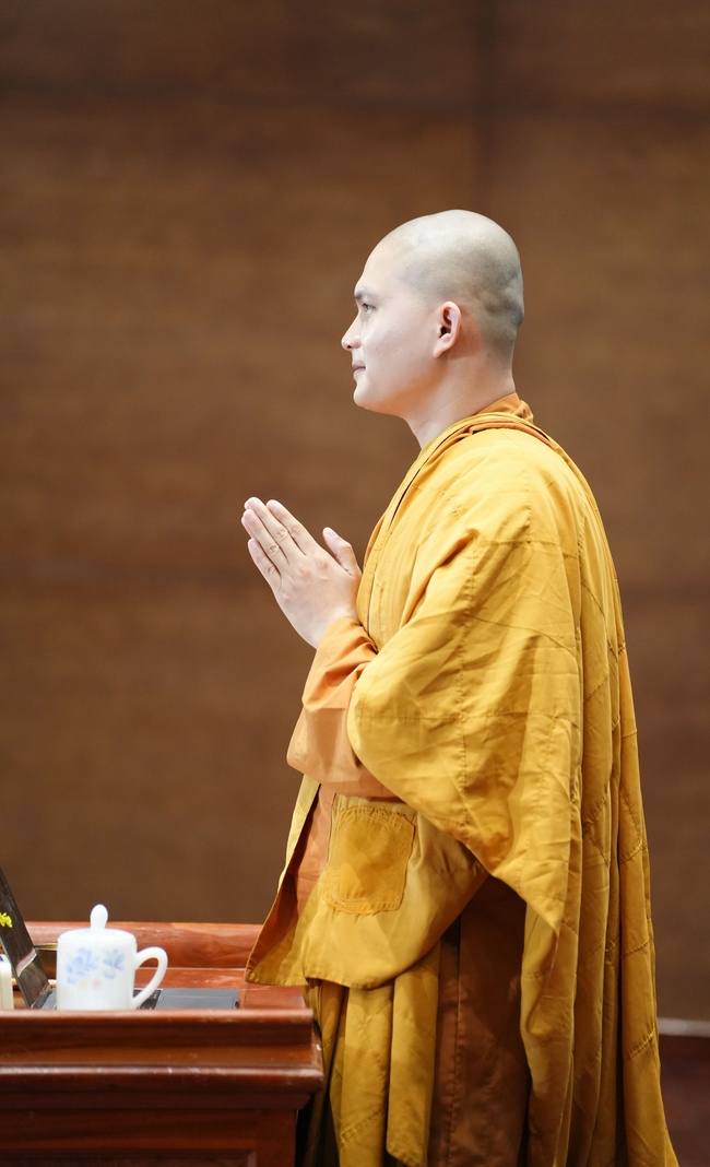 Khoá tu “Sinh viên hướng về Phật pháp” – Pháp thoại “Yêu đời đi nhé” – Đại đức Giác Minh Luật