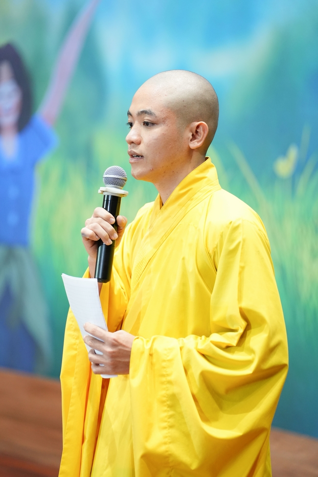 Khoá tu “Sinh viên hướng về Phật pháp” – Pháp thoại “Yêu đời đi nhé” – Đại đức Giác Minh Luật