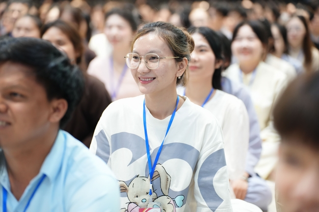 Khoá tu “Sinh viên hướng về Phật pháp” – Pháp thoại “Yêu đời đi nhé” – Đại đức Giác Minh Luật