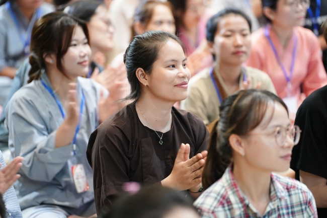 Khoá tu “Sinh viên hướng về Phật pháp” – Pháp thoại “Yêu đời đi nhé” – Đại đức Giác Minh Luật